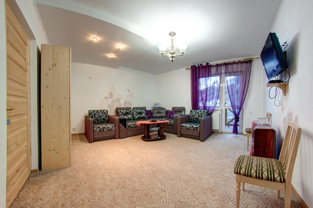 Pektoral Otel Bukovel Oda fotoğraf